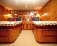 80' Voyager Stateroom