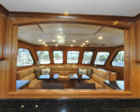 85' Voyager Lounge