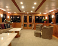 85' Voyager Lounge