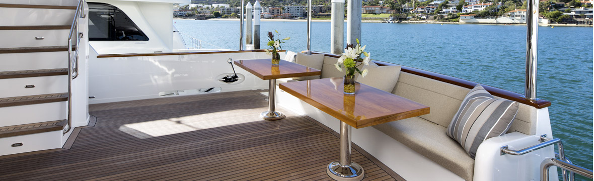 87 offshore yacht deck