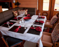66' Pilothouse Dining