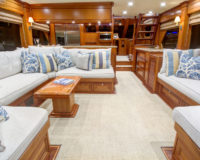 72' Pilothouse Lounge