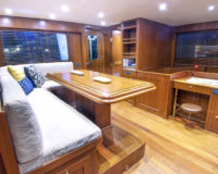 90' Voyager Wheelhouse Lounge