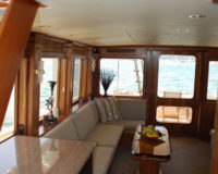 66' Pilothouse Lounge